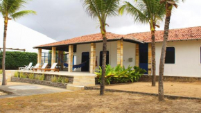 Casa das Cores à beira mar na Praia de Jacumã por Carpediem
